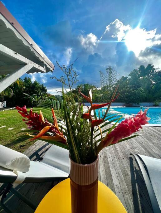 Spacieuse Villa Corossol Avec Piscine Et Jeux Exterieurs Ле-Гозьє Екстер'єр фото