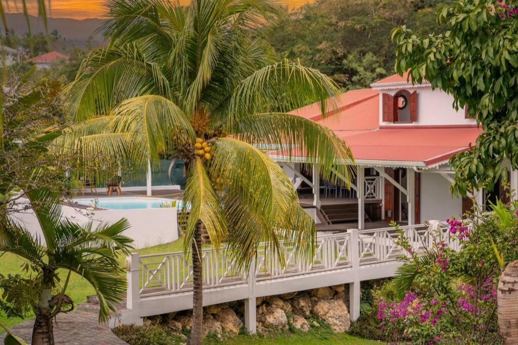 Spacieuse Villa Corossol Avec Piscine Et Jeux Exterieurs Ле-Гозьє Екстер'єр фото